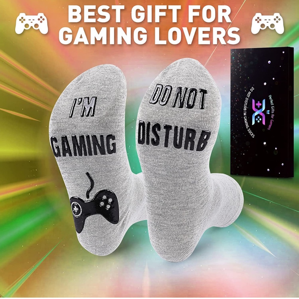 3 pairs of socks